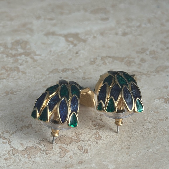 Vintage Edwin Pearl Peacock Gold and Blue/Green Enamel earrings - Picture 5 of 7